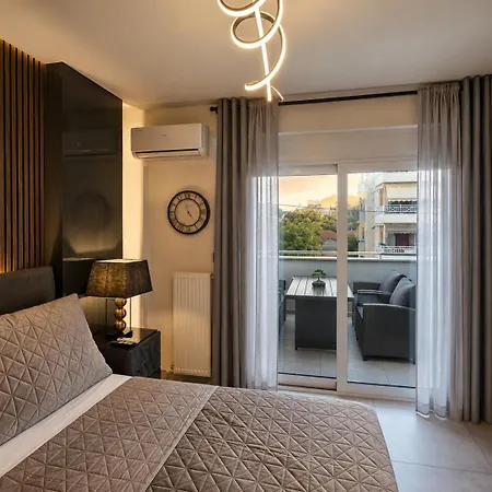 Royal Maisonette By The Sea *